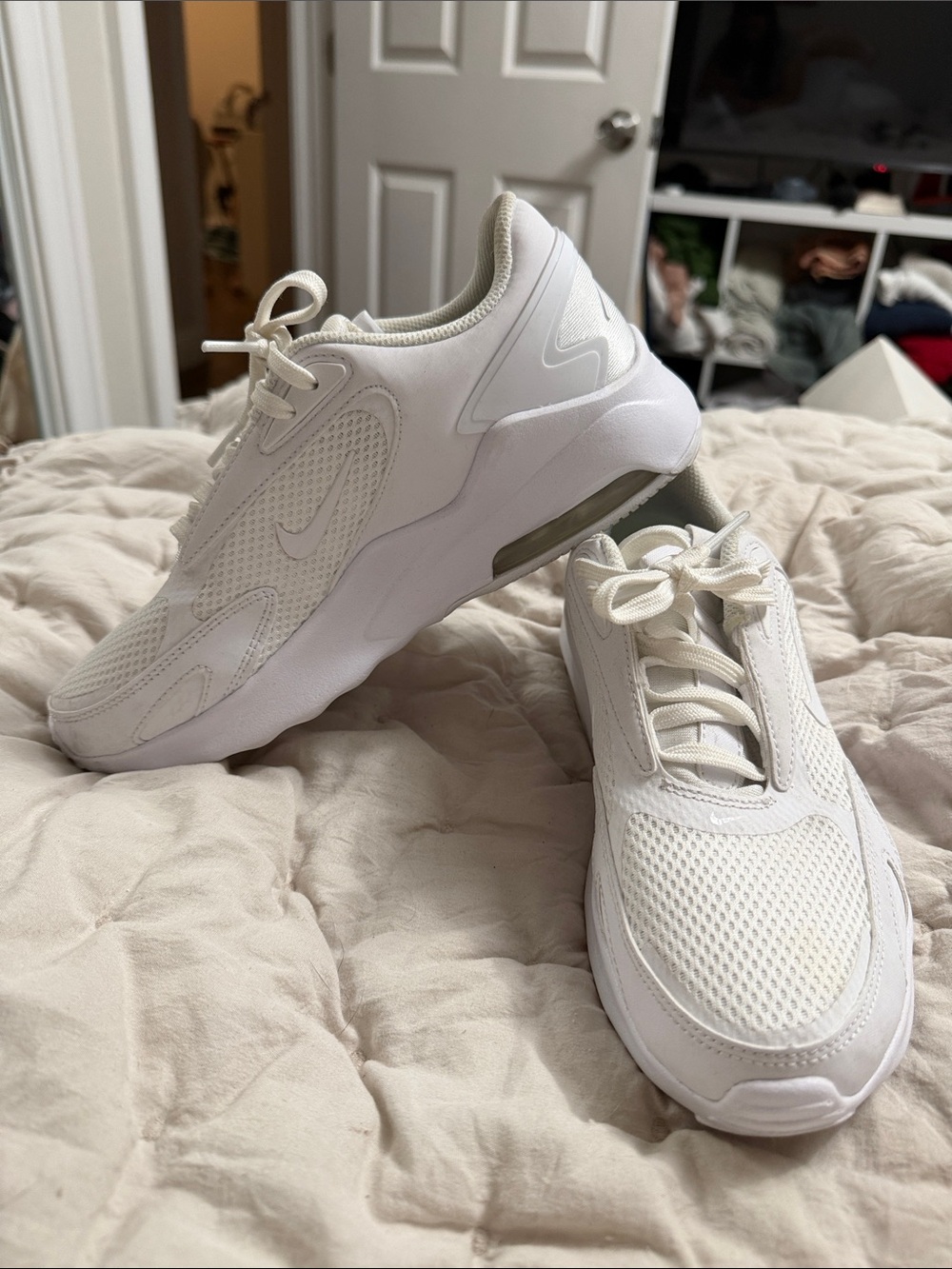 Nike air max bolt.